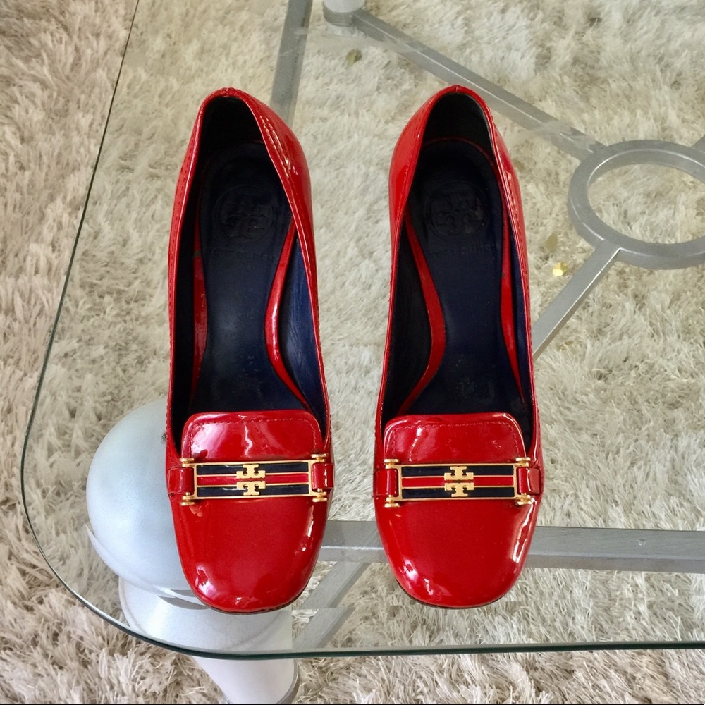 SOLD!!Tory Burch Red Patent Leather Block Heels 👠